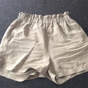 H&M linen shorts size 8 green
